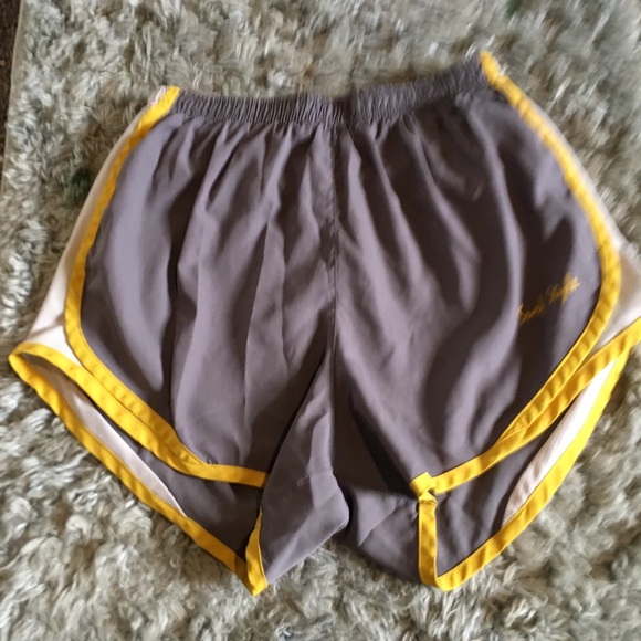 Running shorts - Picture 2 of 3